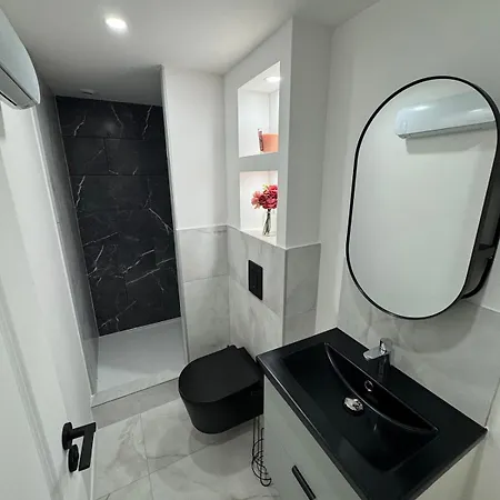 La Lyonnaise Dans La Jungle Urbaine Holiday home *