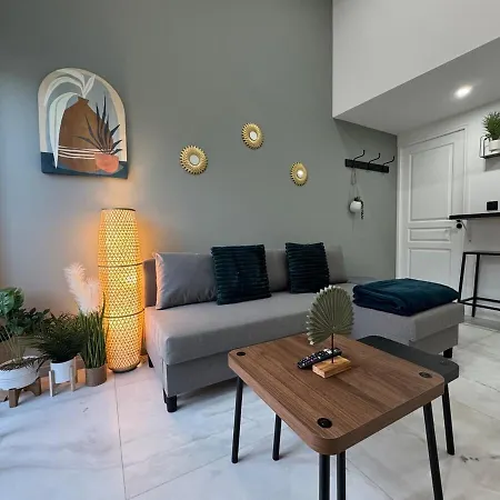 La Lyonnaise Dans La Jungle Urbaine Holiday home Venissieux